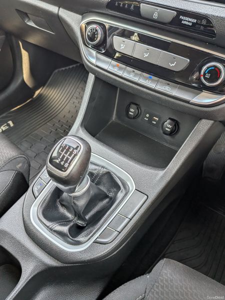 Hyundai i30 2018 NCT 02/28 392079805