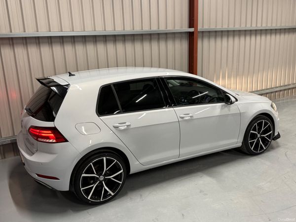 2017 Volkswagen Golf 1.6TDI 392080951