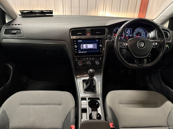 2017 Volkswagen Golf 1.6TDI 392080957