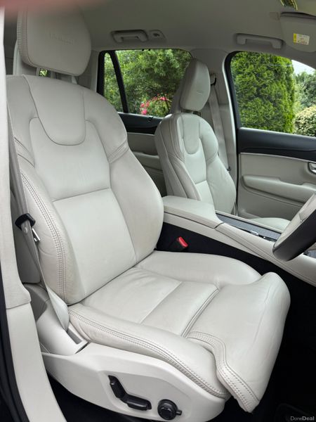 Now Reserved! Stunning 201 Volvo XC90 Inscription! 392000255