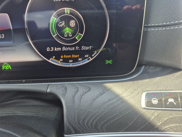 Mercedes-Benz E220d AMG 392013311