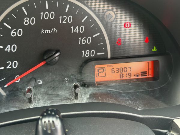 Nissan March 2013 392039587