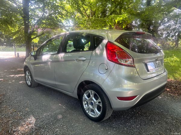 2013 Ford Fiesta ZETEC, 4 of 22