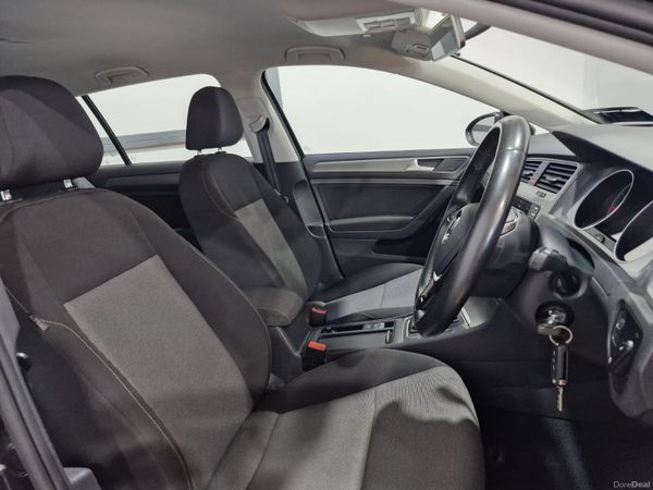 2016 Volkswagen Golf 1.4 TSi Auto 86,800 KM 392165633
