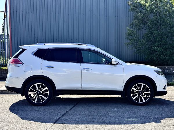 **Reserved **🔴 Nissan X-Trail TEKNA  4x4  High 392171229
