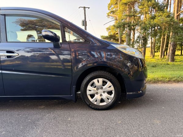 Honda Stepwagon 2009 Automatic 392186255