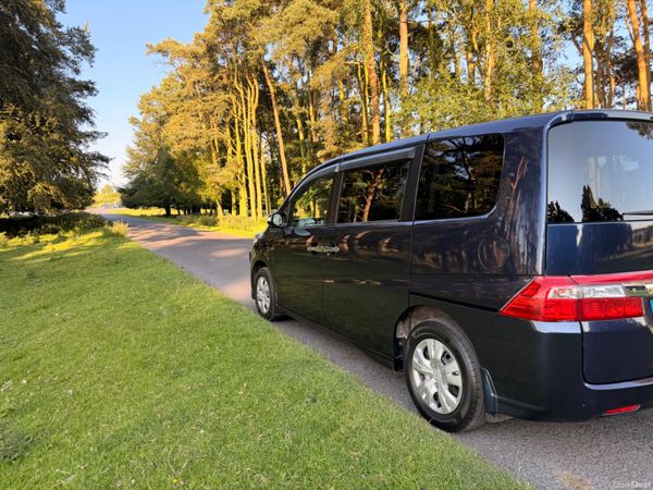 Honda Stepwagon 2009 Automatic 392186259