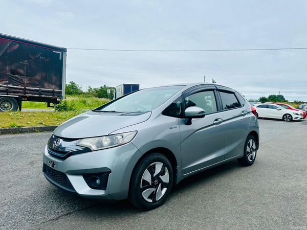 HONDA FIT 2013 1.5L GP5 AUTOMATIC PETROL HYBRID 392189357