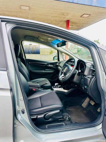 HONDA FIT 2013 1.5L GP5 AUTOMATIC PETROL HYBRID 392189365