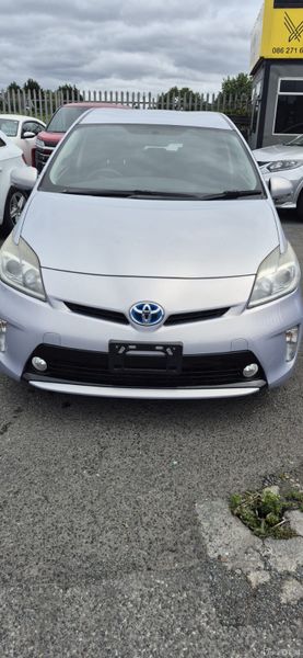 Toyota Prius hybrid 392102501