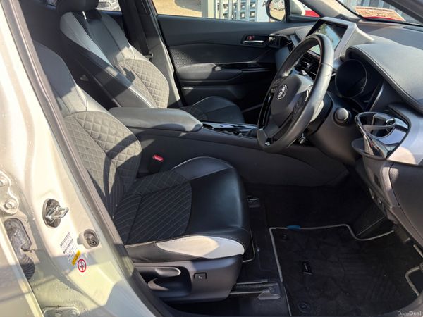 192 Toyota C-HR Nero 1.8 hybrid 392266381