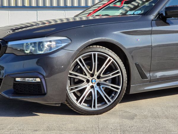 BMW 5-Series 2018 M- SPORT 392266301