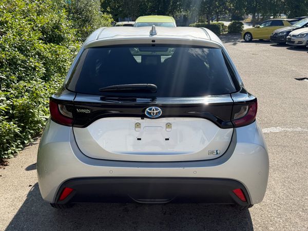 Toyota Yaris Hybrid 2021 New Model 392200577