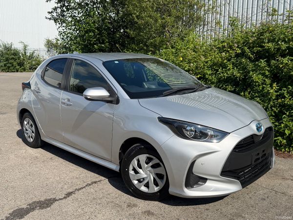 Toyota Yaris Hybrid 2021 New Model 392200581