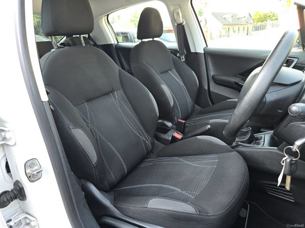 141 Peugeot 208 1.2 Petrol 392362101