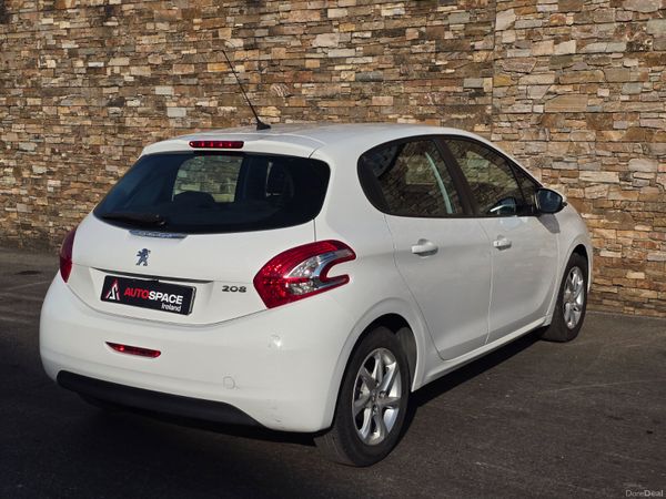 141 Peugeot 208 1.2 Petrol 392362103