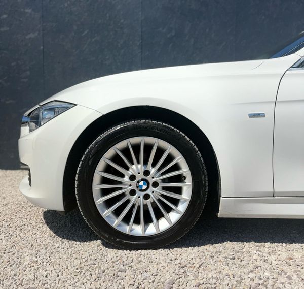 BMW 320D 2.0 Luxury Automatic 2015 Low KM 392368579