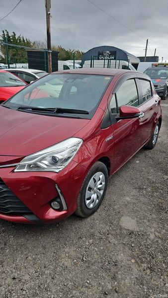 Toyota Vitz 2019. 1.5L Hybrid push start automatic 392375755