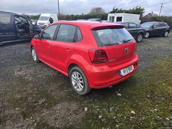 Volkswagen Polo 2016 automatic low mileage 392375701
