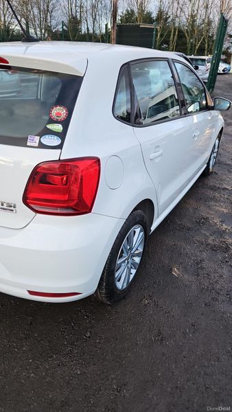 Volkswagen Polo 2016 Automatic loew milage 392375739