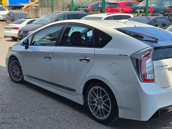 2014 Toyota Prius Hybrid Automatic/ sports 392319257