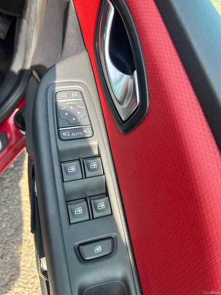RENAULT CLIO 2018 1.2 PETROL AUTO HIGH SPEC 392325453
