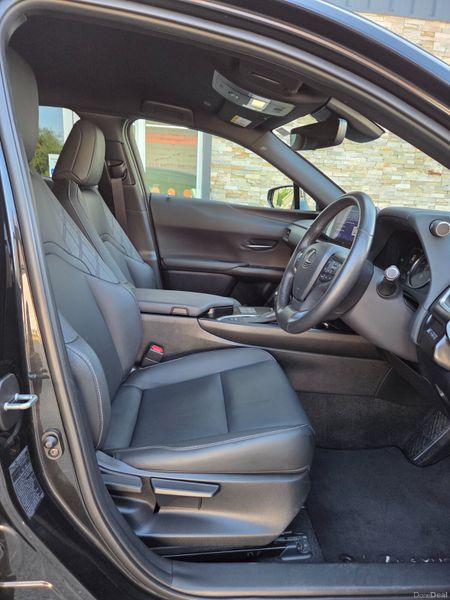 Lexus UX 2023 // LOW LOW MILEAGE 392326407