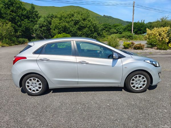 151 Hyundai i30 1.4 Petrol 392440093