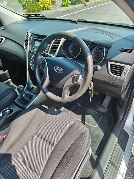 151 Hyundai i30 1.4 Petrol 392440103