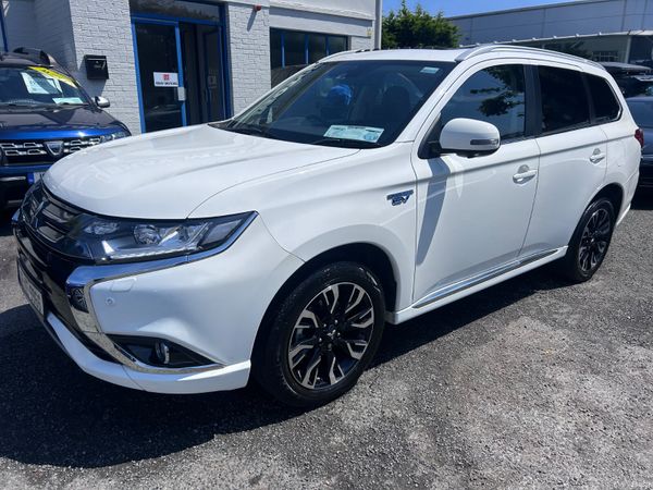 2016 MITSUBISHI OUTLANDER HYBRID TOP SPEC 392495017