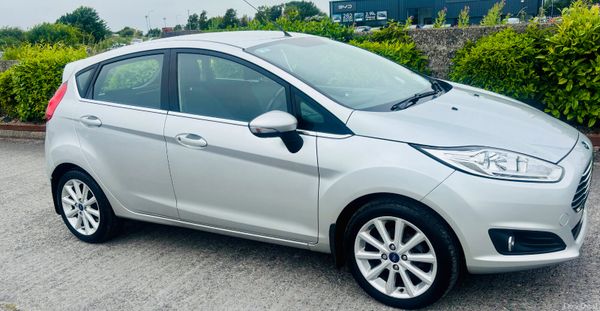 2017 Ford Fiesta Titanium 1.2L Low kms 392400393