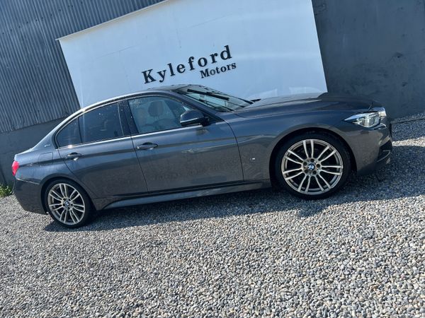 BMW 3-Series 2018 392401497