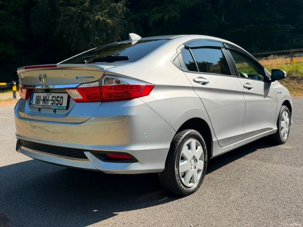 181 Honda Grace 1.5 hybrid 392501567