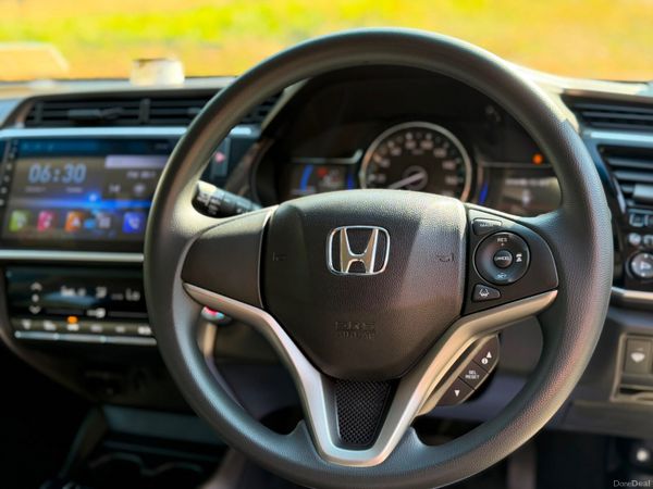 181 Honda Grace 1.5 hybrid 392501571