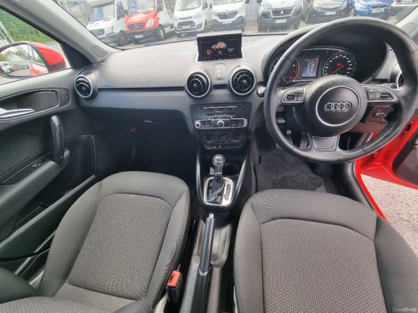 Audi A1 Jap import 392502223