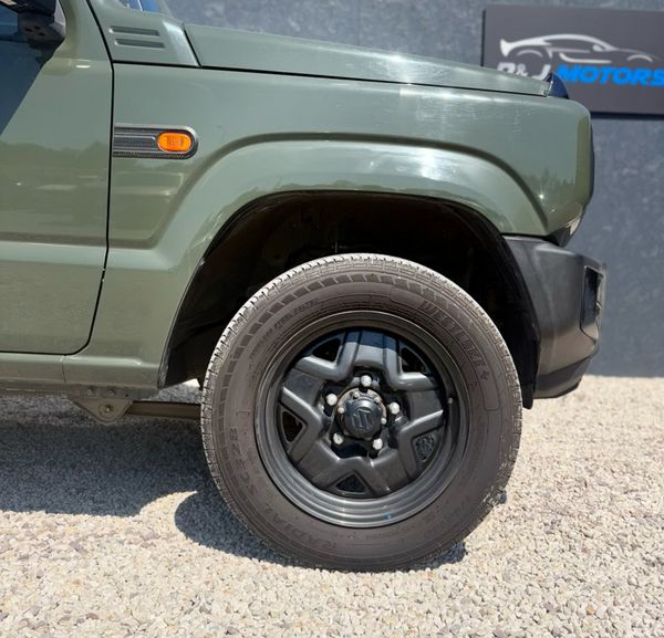 Suzuki Jimny 2019 Manual Low KM 392512399