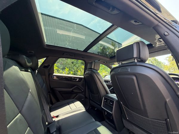 Porsche Cayenne 3.0 V6 Petrol Turbo 392512317