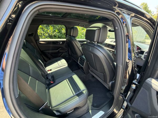 Porsche Cayenne 3.0 V6 Petrol Turbo 392512321