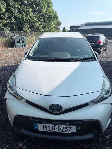 Toyota Prius 2019. push start with dash cam 392513751