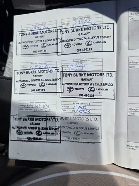 Toyota Auris 2016 392532831