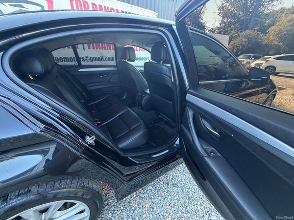 BMW 5-Series 2011 392662397