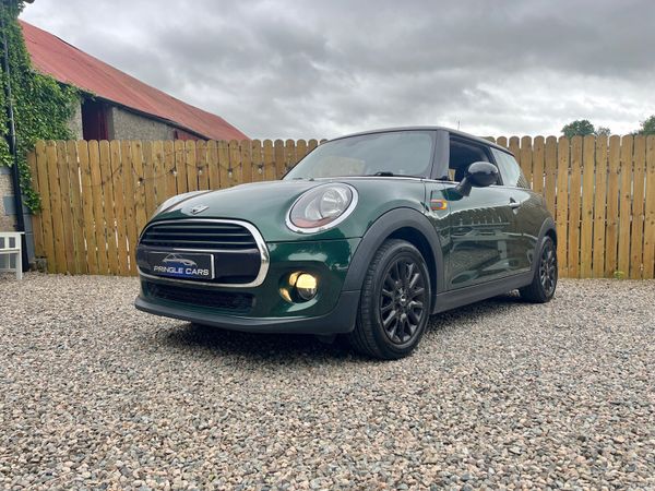 Mini Cooper 2018 392663665