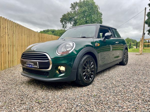 Mini Cooper 2018 392663629