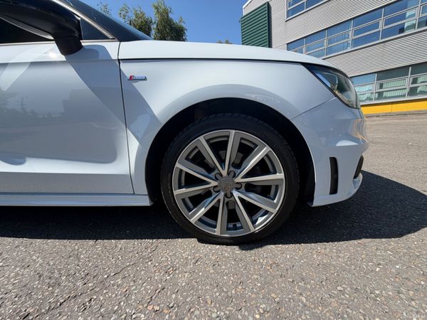 Audi A1 1.4 TFSI DSG SLINE 392669405