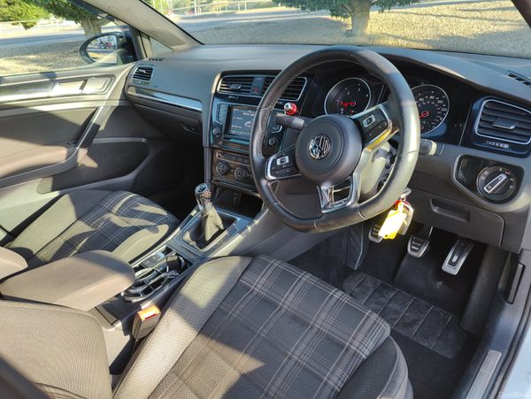 Volkswagen Golf 2014 GTD 392683515