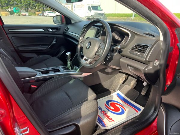 Renault Megane 2019 NCT 05/27 392696199