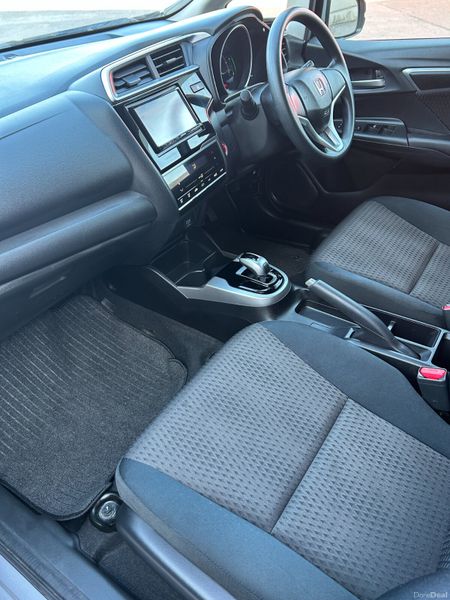 2019 Honda Fit Petrol Hybrid 392609425