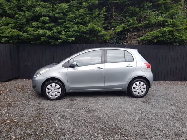 LOW KM YARIS... NCT PASS TODAY 392619367