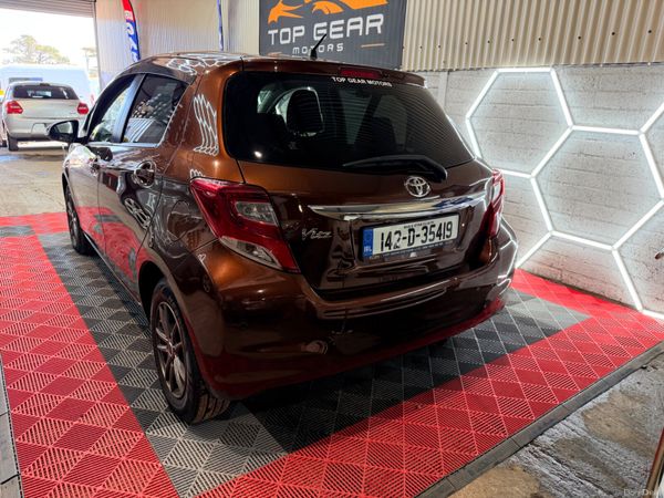 142 Toyota Yaris/ Vitz 1.3 Petrol Automatic 392628515