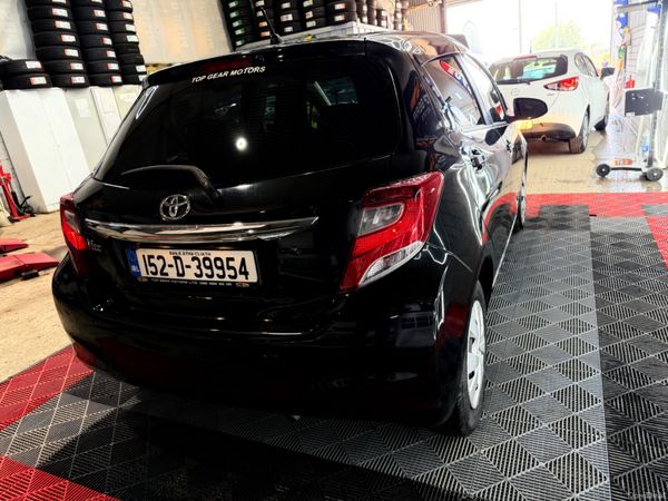 152 Toyota Yaris/ Vitz 1.3 Petrol Automatic 392628791